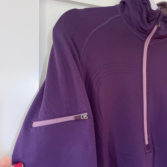 Lululemon Wet Dry Warm 1/2 Zip Pull Over Size 10 - Picture 4 of 8